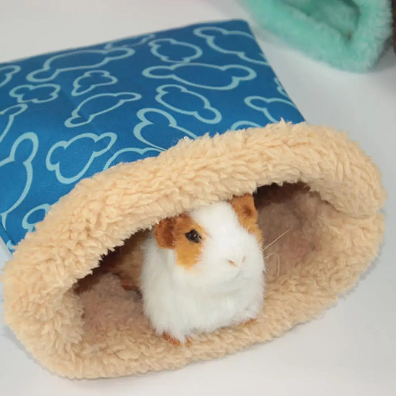 New Pet Guinea Pig Sack Hamster Nest Waterproof Windproof Small Pet Hedgehog Squirrel Hamster Bed Guinea Pig Sleeping Bag Warm